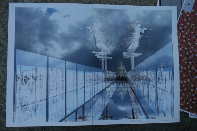 Памятник героям. Четыре ангела, парящие над мостиком | Фото: Сергей Николаев