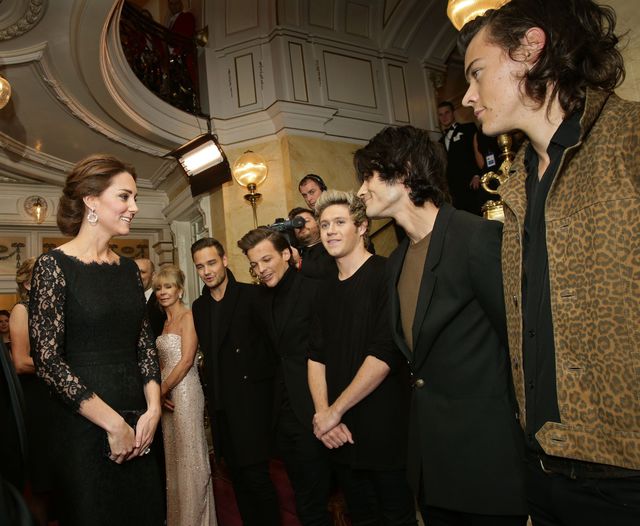 Герцогиня Кэтрин и Группа One Direction AFP