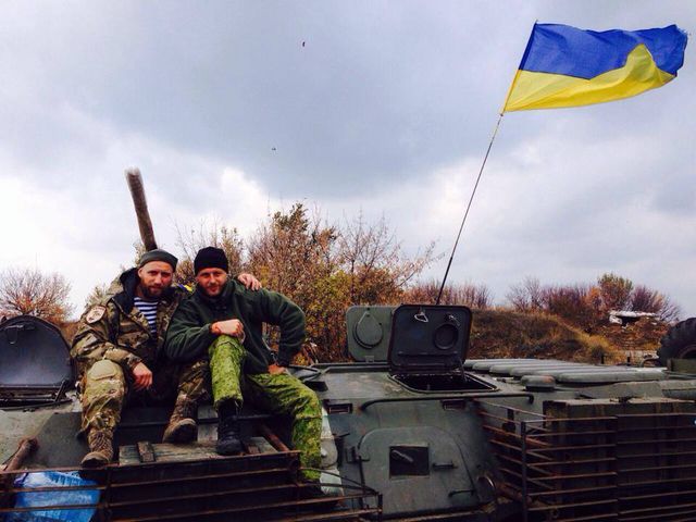 Ларсон воюет на Донбассе. Фото: "Фейсбук" С.Ларькина
