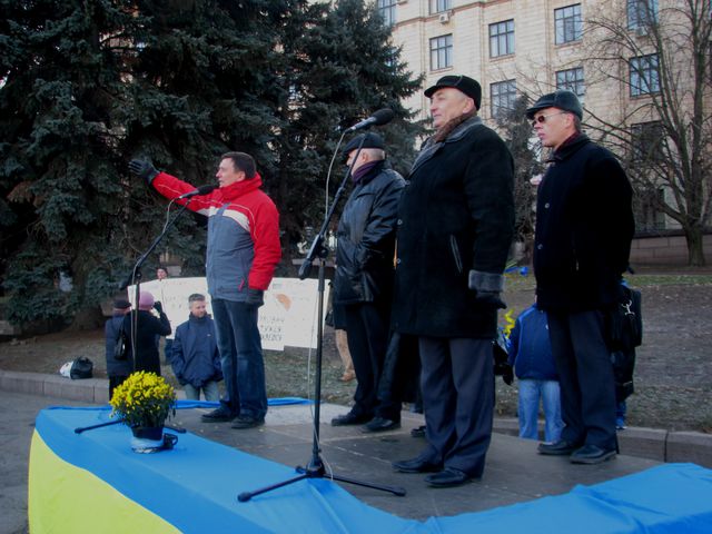 В Днепропетровске отмечают годовщину Евромайдана. Фото: Андрей Никитин