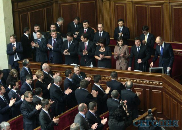 Рада назначила министров нового Кабмина | Фото: Григорий Салай