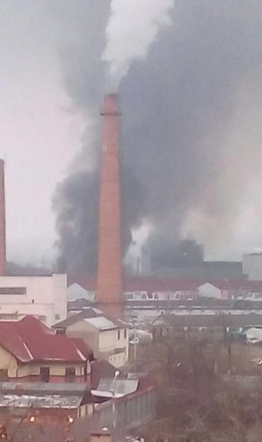 Всі околиці Грозного в диму. Фото: twitter.com/ChechenCenter