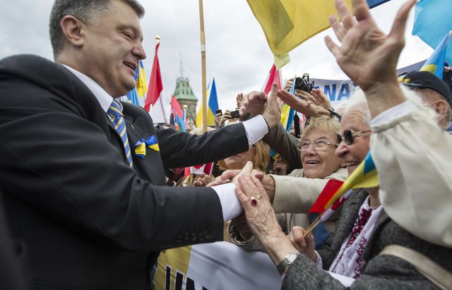 Петр Порошенко в Канаде. Фото: AFP