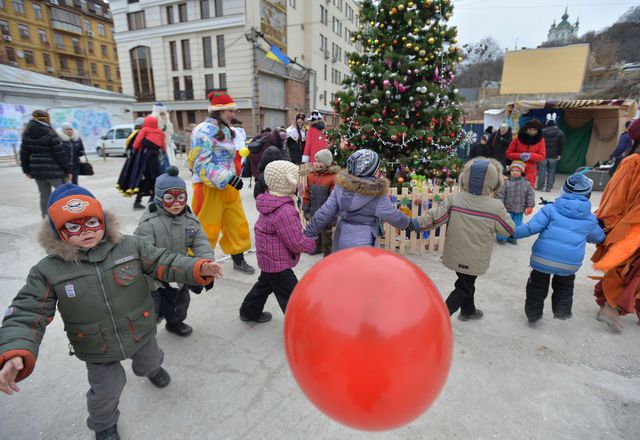 <p>Львів'яни зустрічають Різдво. Фото AFP</p>