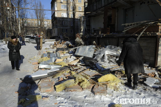 <p>Снаряд розніс квартиру по вулиці 60-річчя СРСР. Фото: А.Беркан</p>