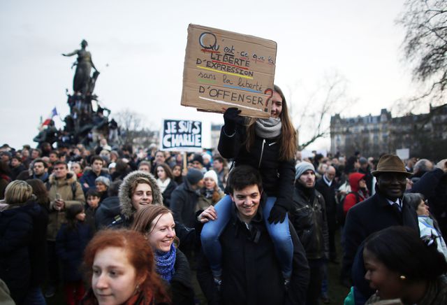СМИ: более 3 млн человек вышли на улицы Франции после серии терактов, фото AFP