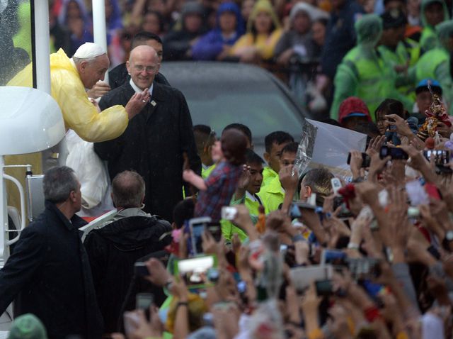 <p>Месу Папи Римського на Філіппінах відвідали рекордні 6 мільйонів людей, фото AFP</p>