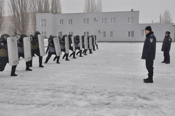 На страже – курсанты. Фото: mvs.gov.ua