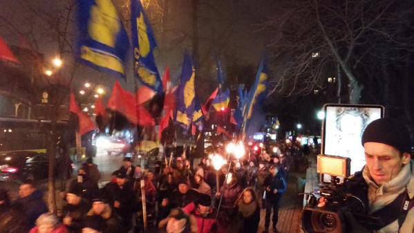 День памяти Героев крут в Киеве отметили массовым факельным шествием, фото facebook.com/ura.izhakevich