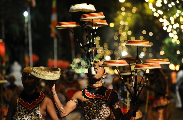 Головний індуїстський фестиваль Вів святкується на Шрі-Ланці, в Коломбо ось уже 160 років. Він відображає унікальну історію релігії та культурну спадщину острова і присвячений богу війни скандію. Фото: AFP