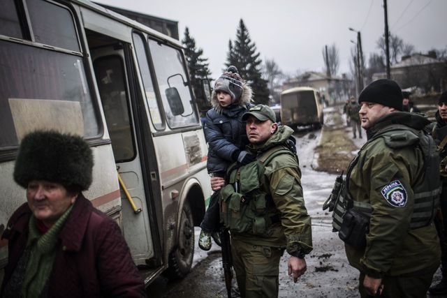Эвакуация из Дебальцево. Фото: AFP