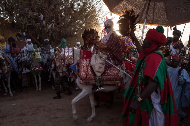 Эмира Кано Мухаммади Сануси II короновали в исламском штате на севере Нигерии. Фото: AFP