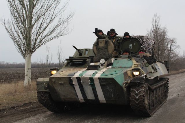 <p>Українські військові показали, як відводять артилерійські системи від лінії вогню, фото прес-центру АТО</p>