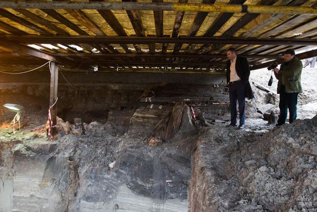 <p>Кличко відвідав місце сенсаційних розкопок. Фото: прес-служба мера Києва</p>