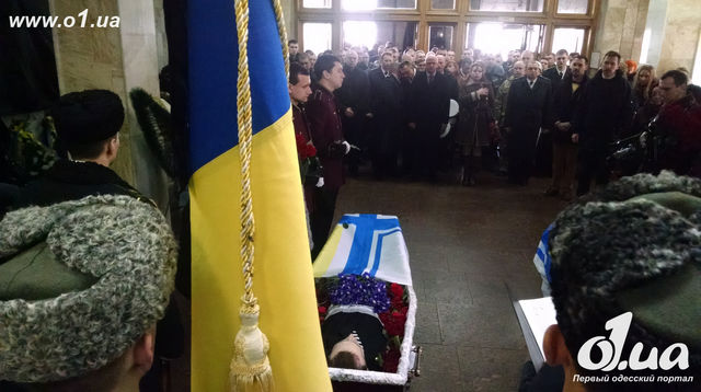 <p>Одеса попрощалася із загиблими бійцями. Фото: o1.ua, mayak.org.ua</p>