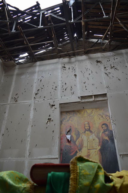 Церкви повреждены  в результате   обстрелов. Фото: пресс-служба