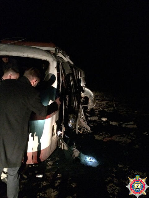 Автобус подорвался на мине по дороге в Горловку. Фото: Пресс-служба МВД