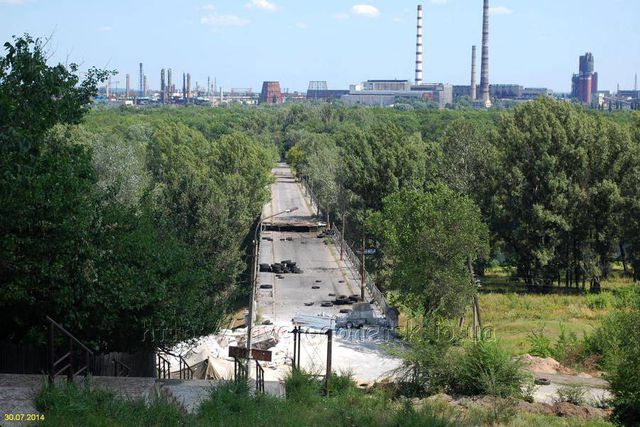 Мост между Северодонецком и Лисичанском до восстановления. Фото: Соцсети