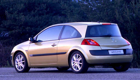 Renault Megane. Фото с сайта sfondideldesktop.com