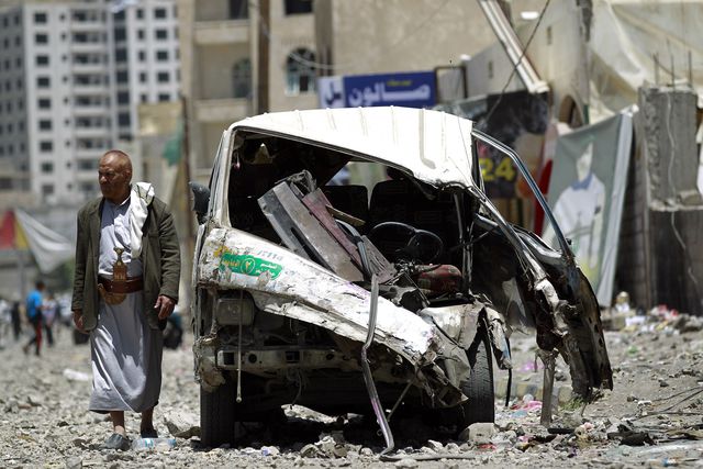 Сана. Підраховано, що за місяць військової кампанії інфраструктурі Ємену завдано збитків на $10 млрд