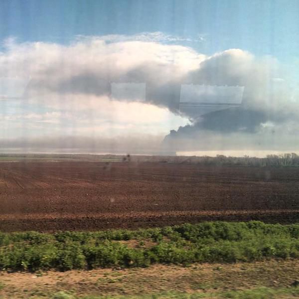 <p>На Кузьминском полигоне вспыхнул пожар. Фото: Твиттер</p>