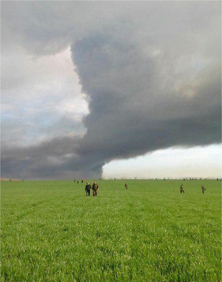 На Кузьминском полигоне вспыхнул пожар. Фото: Твиттер