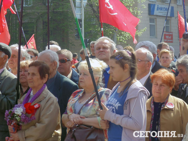 В центре Запорожья проходит митинг. Фото: А.Литвин