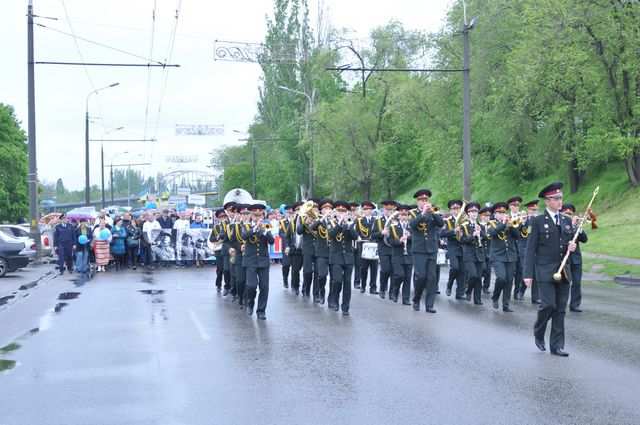 "Марш победы" в Днепропетровске. Фото: В.Холмогорова и пресс-служба ОБ