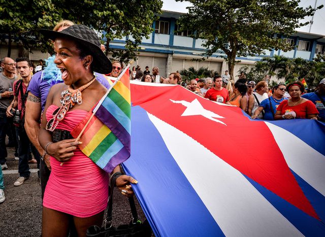 В Гаване прошел гей-парад. В мероприятии приняли участие около 500 человек. Фото: AFP