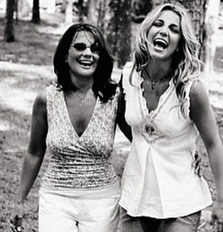 Брітні Спірс і її мама. фото: instagram