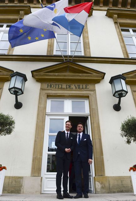 Премьер Люксембурга заключил брак со своим партнером, фото AFP