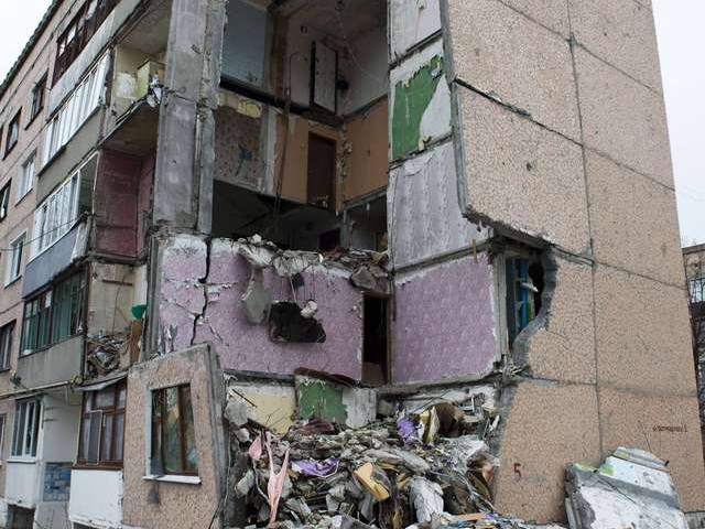 Первомайск, один из самых пострадавших городов Луганской области. Фото: AFP
