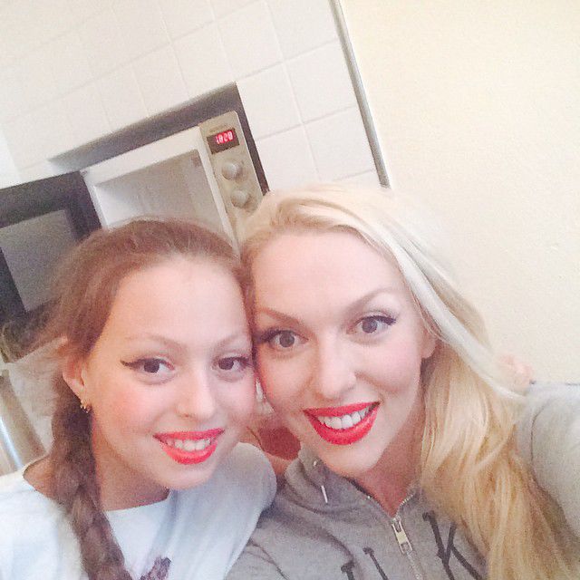 Оля Полякова з дочкою Марією. фото: instagram