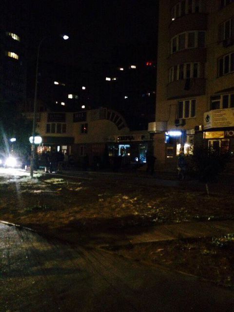 В Киеве возле двух отделений "Сбербанка России" произошли взрывы, фото Дмитрий Витов/Украина Криминальная, соцсети