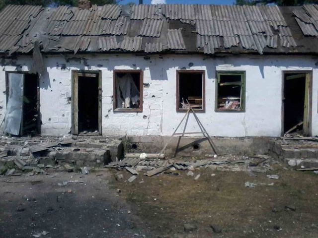 Населенные пункты превращаются в руины. Фото: Фейсбук