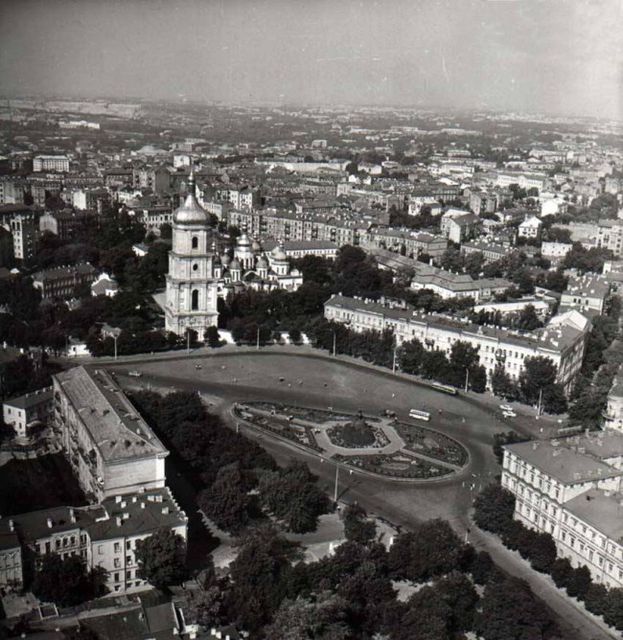Вид на Софийскую площадь с высоты полета. Фото: Георгий Угринович