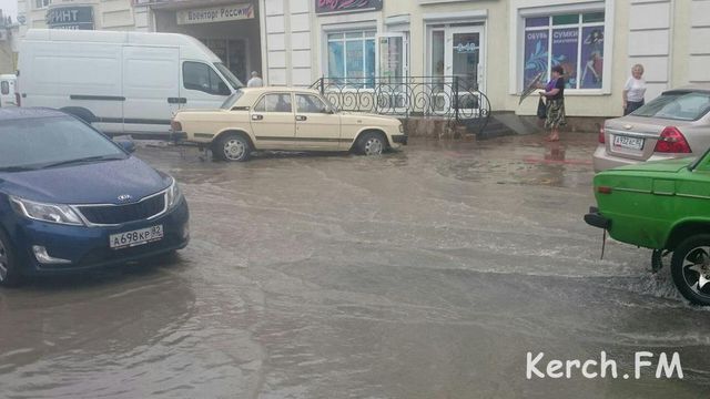 Крым вновь залило дождями. Фото: kerch.fm