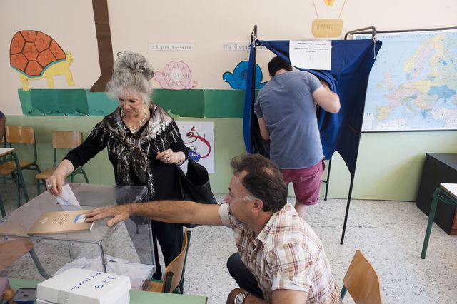 <p>На референдумі в Греції проголосували понад 50% виборців, фото AFP</p>