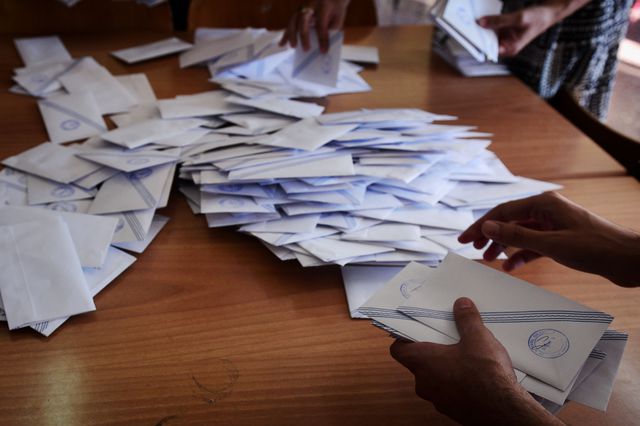 <p>На референдумі в Греції проголосували понад 50% виборців, фото AFP</p>