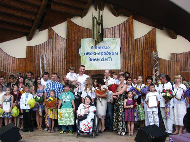 Кличко наградил лучшие семьи столицы, фото Марта Знак/Сегодня