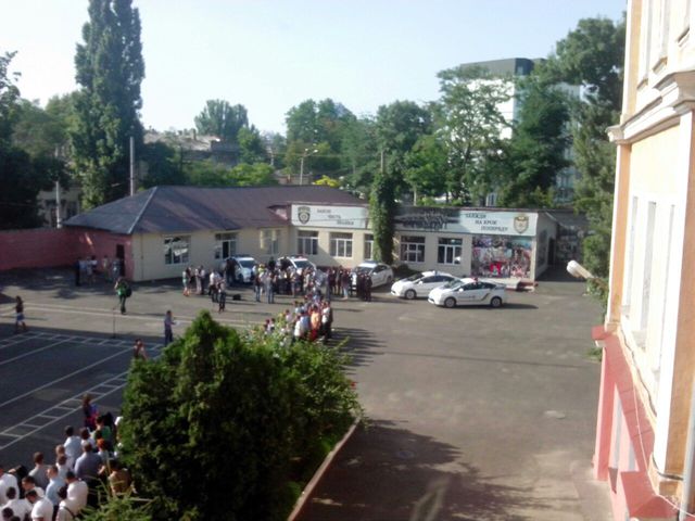 Фото: twitter.com/hromadske_od_ua, vk.com/odessa_police