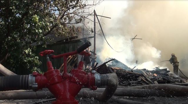 <p>Масштабна пожежа у Запоріжжі. Фото: ДСНС</p>