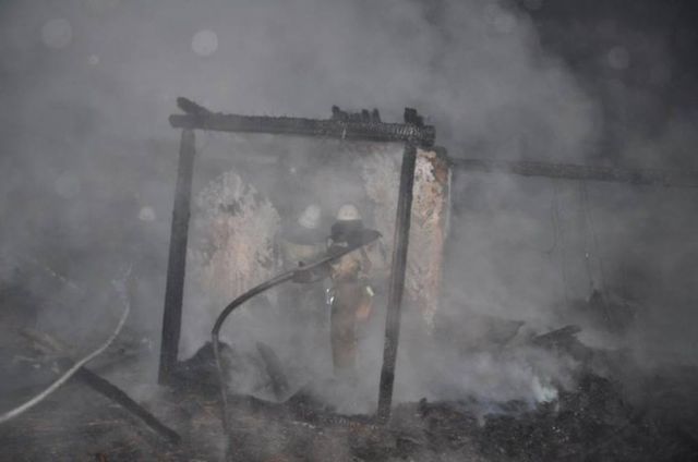 <p><span>Пожежа на Запорізькій Січі. Фото: ДСНС</span></p>