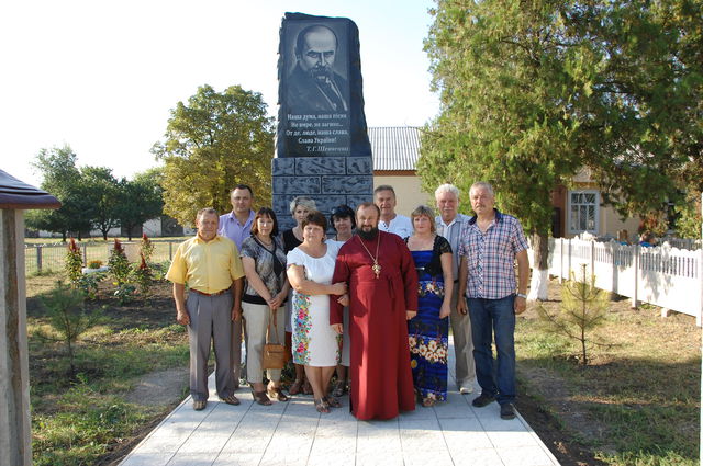 <p>У селі Барвинівка відкрили пам'ятник Тарасу Шевченку. Фото: РДА</p>