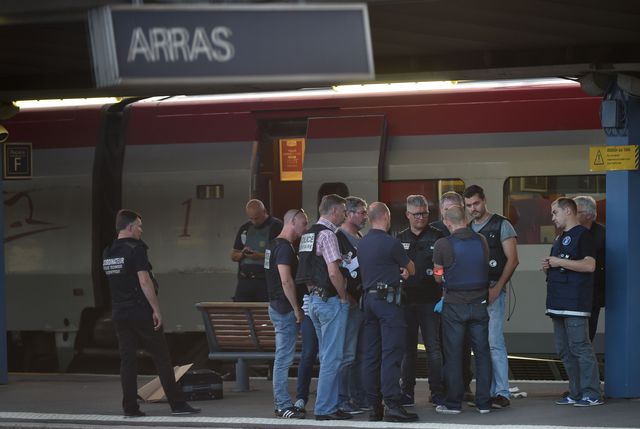 Три человека пострадали при нападении в скоростном поезде во Франции, фото AFP