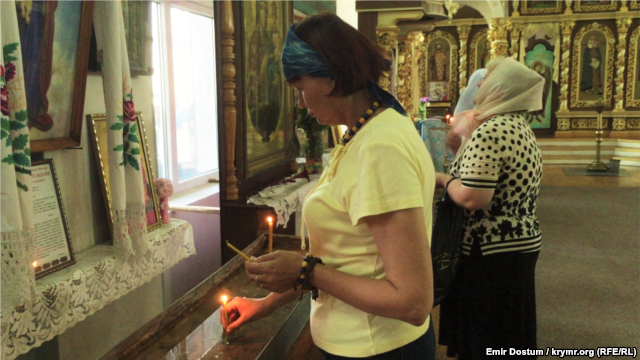 <p>У Криму молилися за Україну. Фото: krymr.com</p>
