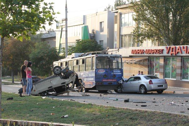 В Донецке произошло дорогое ДТП. Фото: соцсети