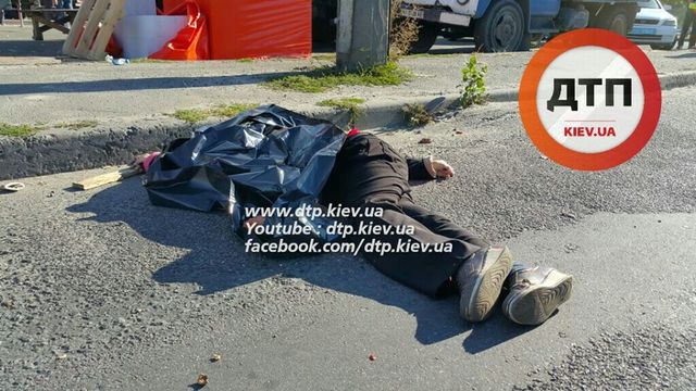 Правоохранители разыскивают свидетелей смертельного ДТП. Фото: facebook.com/dtp.kiev.ua