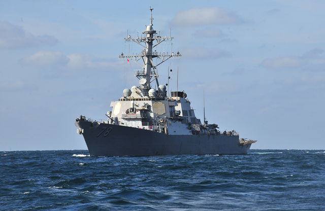<p>USS Porter (DDG 78). Фото: wikimedia.org, eastport4th.com</p>