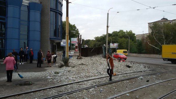 <p>Аварія з фурою в Дніпропетровську. Фото: соцмережі</p>